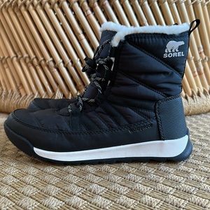 Sorel Black and White Insulated Winter Boots